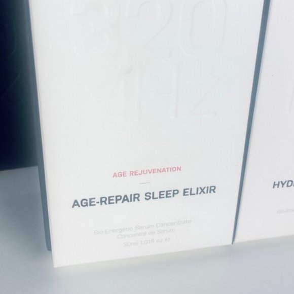 320MHz Rose Otto & Neroli Age + Hydration set - Picture 3 of 7